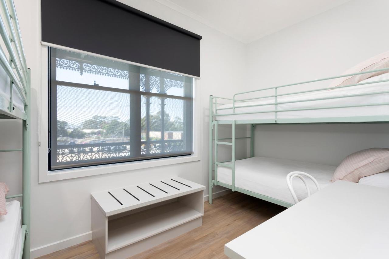 Grand Terminus Hotel Bairnsdale Ngoại thất bức ảnh